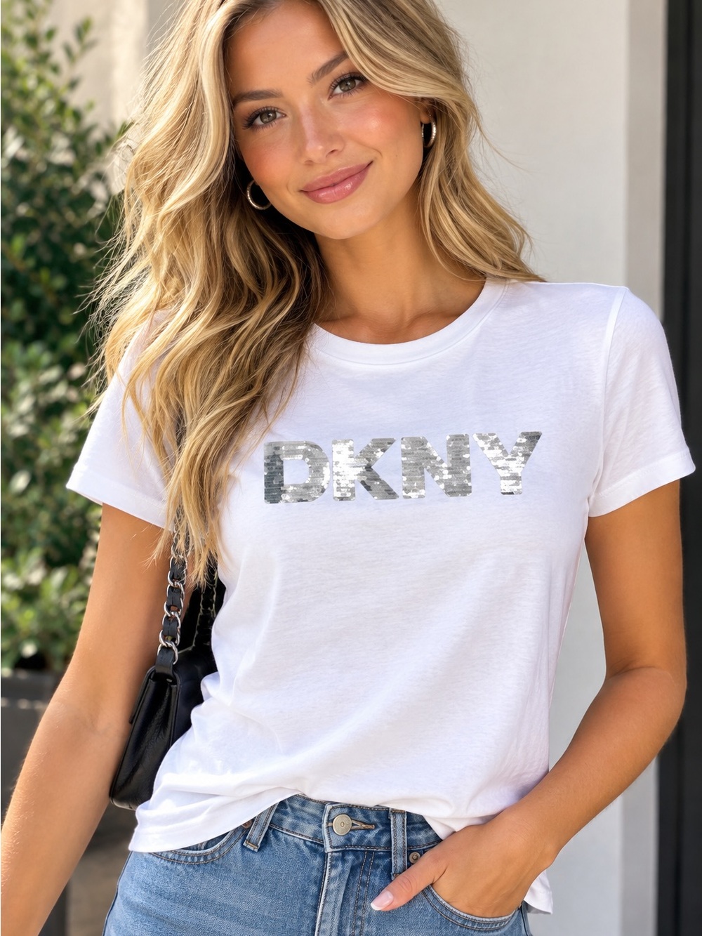 DKNY Basic Baggy White Short Sleeve Tee with Silver Sequin Logo Size L